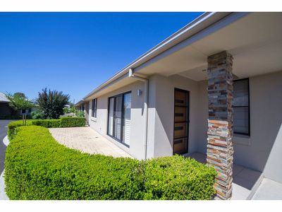 19 / 4 Diane Street, Dubbo