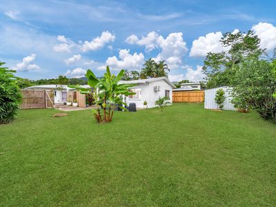 2 / 5 Ireland Crescent, Whitfield