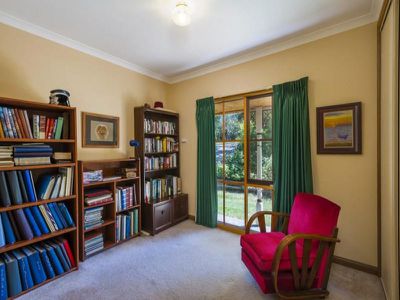 12 Moras Court, Gisborne