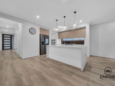 1 Alabaster Street, Clyde North