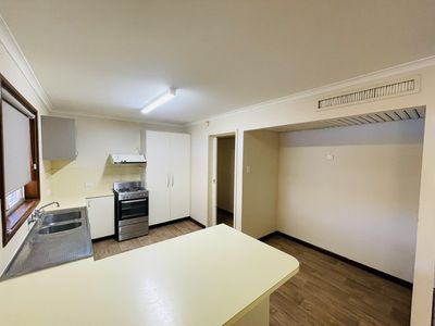 2 Dulverton Terrace, South Hedland