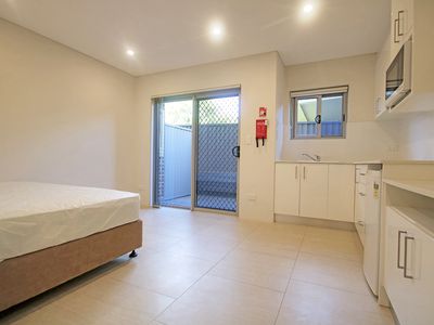 5 / 8 The Boulevard, Lakemba