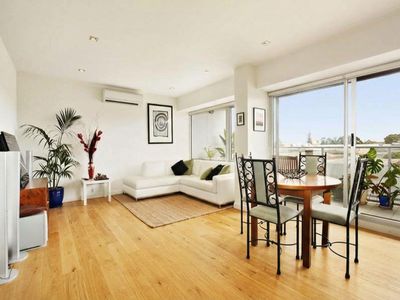 221 / 135 Inkerman Street, St Kilda