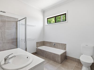 54 Sisely Avenue, Wangaratta