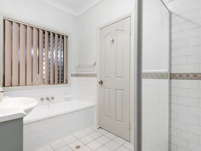 12 Bridgeman Pl, Forest Lake