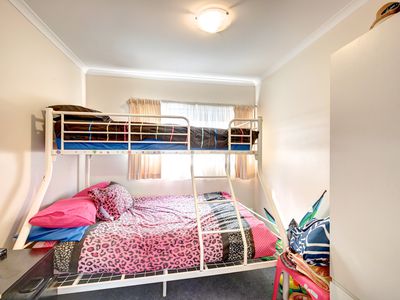 15 Mathews Circuit, Woodlane