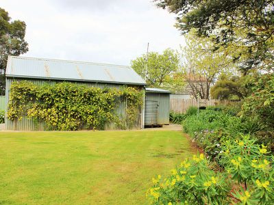 2 Broad Court, Kangaroo Flat