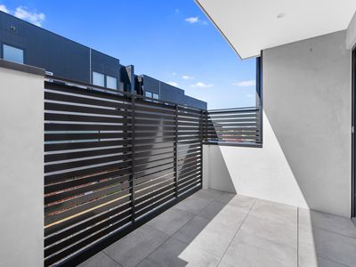 3 / 12 Irvine Crescent, Brunswick West