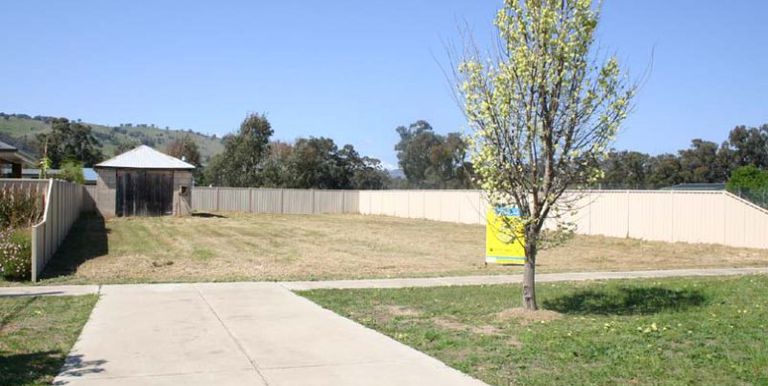 Weir Street, Euroa