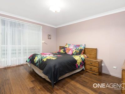 2 Pringle Pl, Forest Lake