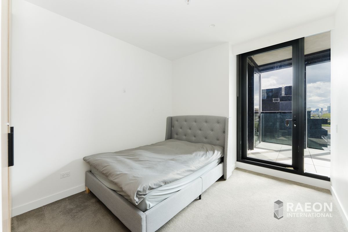1613 / 18 Claremont St, South Yarra