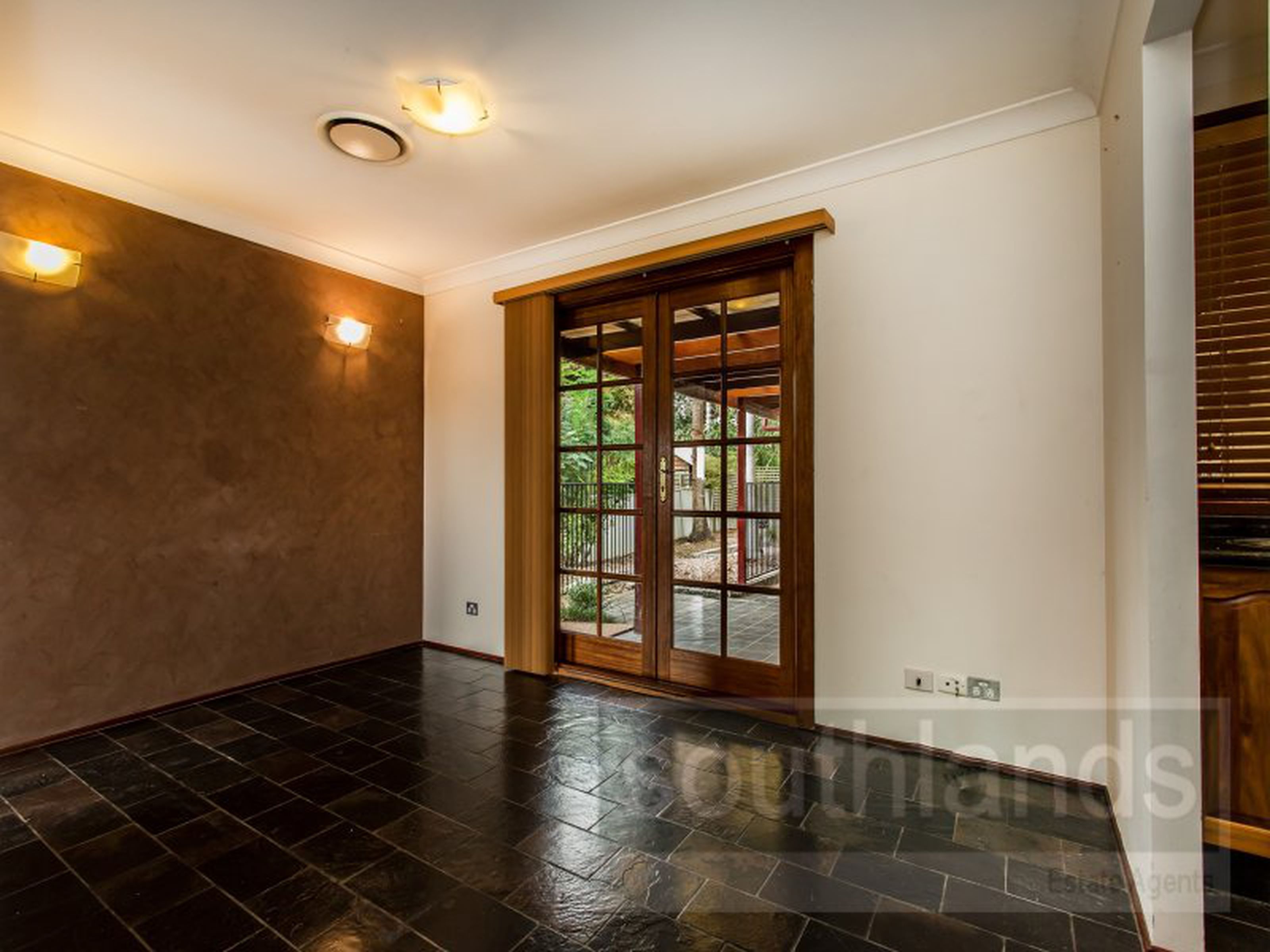 6 Marigold Close, GLENMORE PARK
