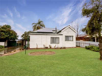 3 Honeysuckle Street, Forbes