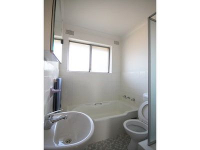 92 Hampden Road, Lakemba