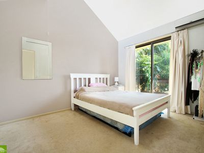 15 Peterborough Avenue, Lake Illawarra