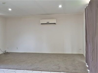 35 Laurinda Crescent, Springwood