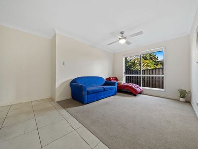 77 Livingstone Street, Logan Reserve