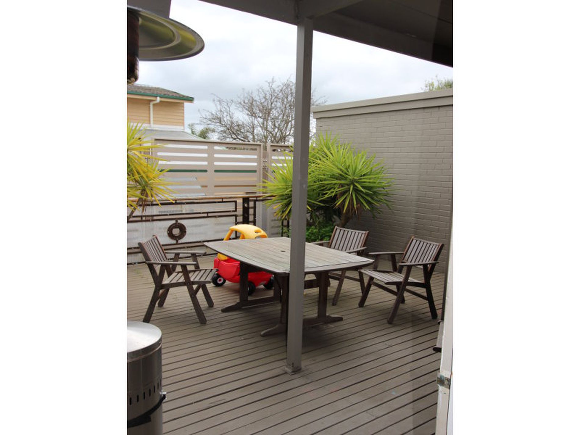 222 Noble Street, Newtown