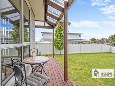 12 Serrata Crescent, Sisters Beach