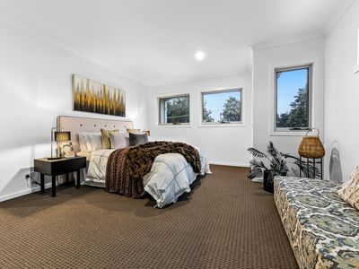 1 / 8 Hair Court , Beaconsfield