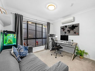 11 Manor Crescent, Wakerley