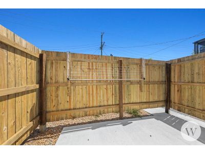 37 Daniel St, Lota