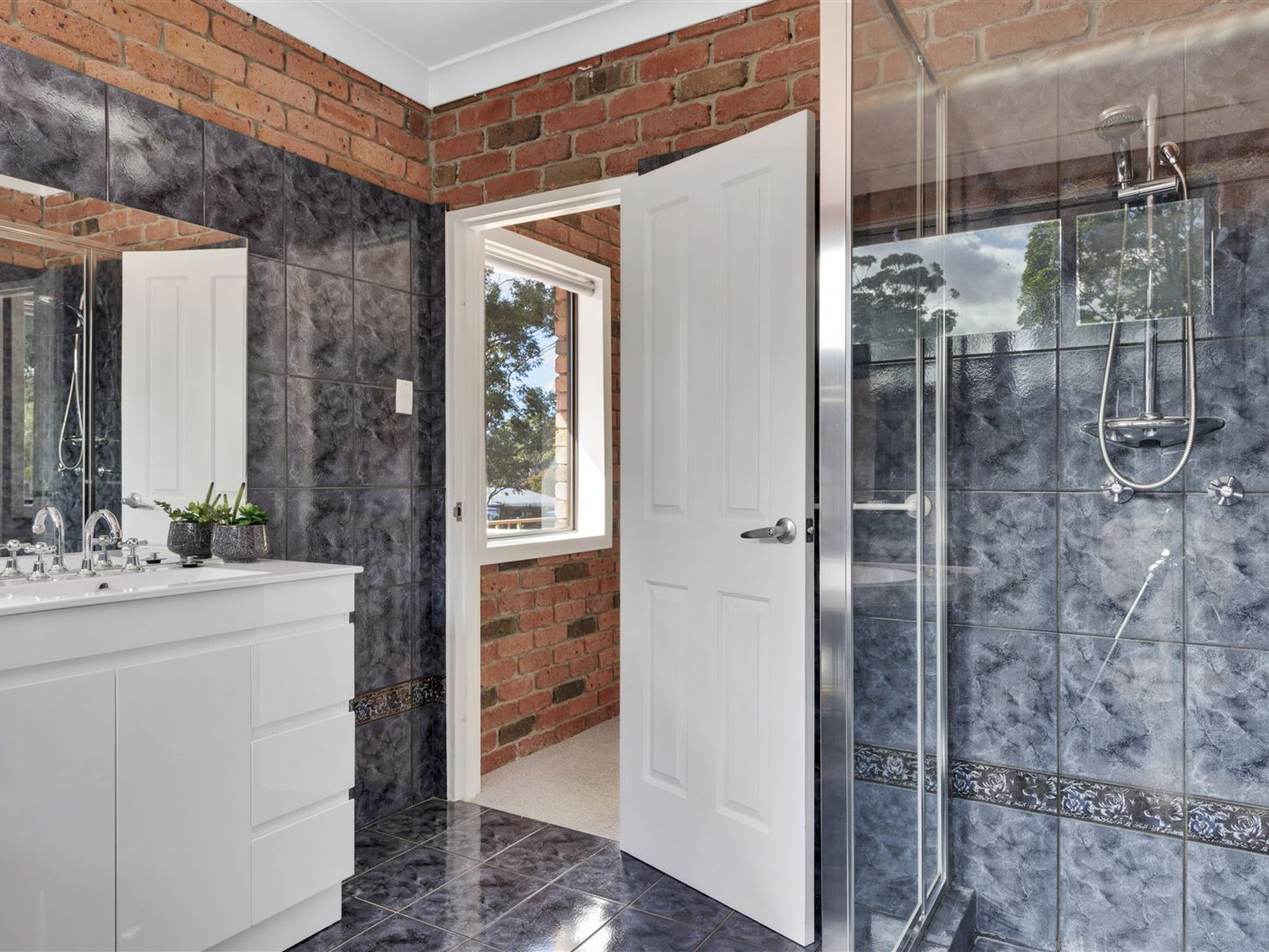 32 Wattle Street, Fishermans Paradise