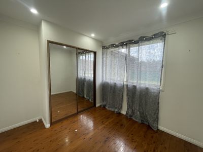 1 Barnfield Place, Dean Park