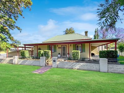 14 Bathurst Street, Forbes