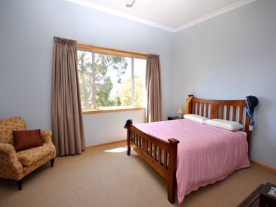 36 Sunrise Lane , Tawonga South