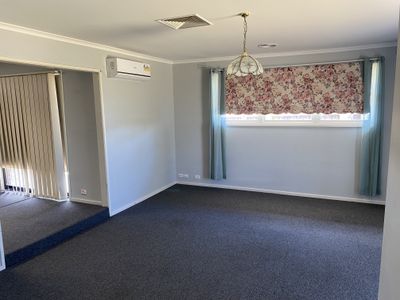36 Spring Drive, Hoppers Crossing