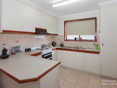 1 / 5 Penny Avenue, Horsham
