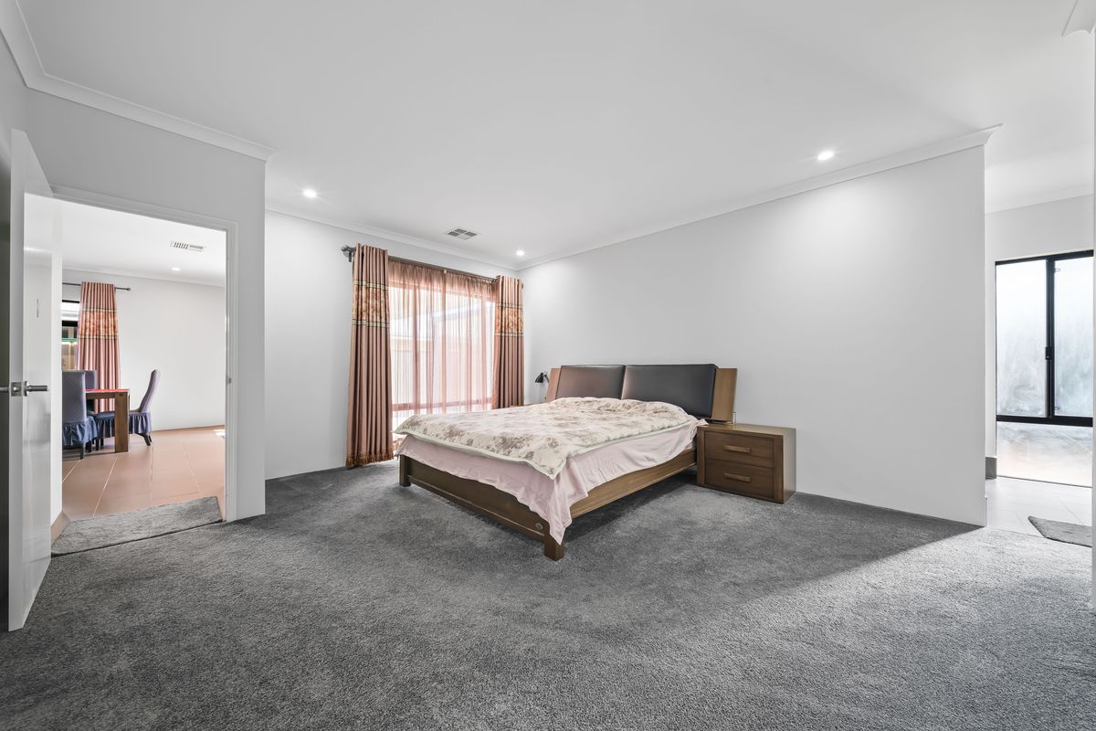 13 Eucalyptus Drive, Hammond Park