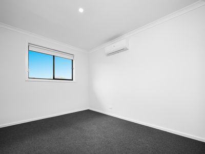 2 Elbridge Road, Manor Lakes