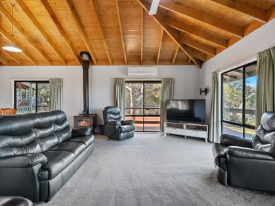 837 North Creek Road, Ancona