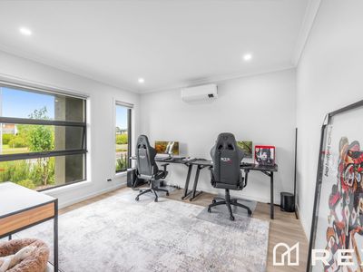 49 Cavenagh Boulevard, Mulgrave