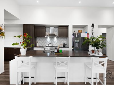 9 Grande Belmond Avenue, Clyde