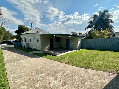 35 Kline Street, Weston