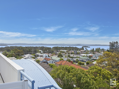 30 / 15-19 Torrens Avenue, The Entrance