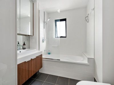 225 / 21 Masters Street, Newstead