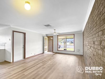 5A Pegasus Place, Dubbo