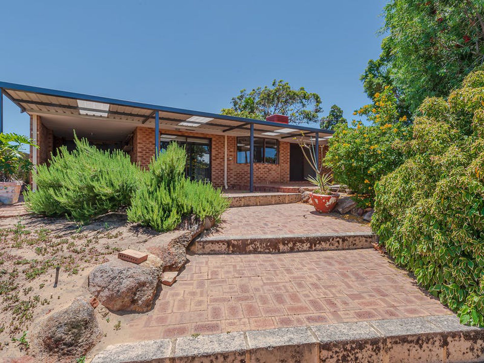 144 Warwick Road, Duncraig