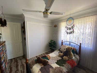 4 Vicki Parade, Torquay