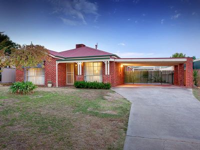 14 THOMAS PLACE, Wodonga