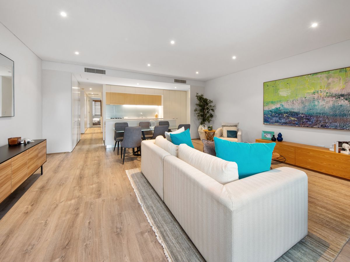 404C / 254 Anzac Parade, Kensington