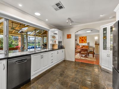 64 ACACIA DRIVE, Millicent