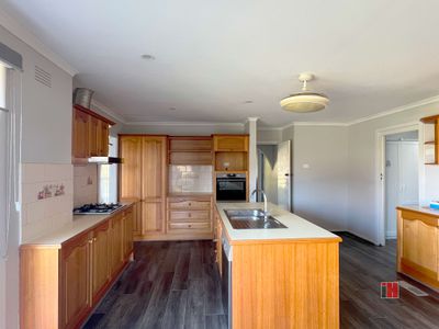 52 Rosemar Circuit, Viewbank