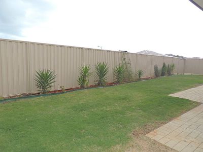 22 Geographe Bay Pass, Secret Harbour