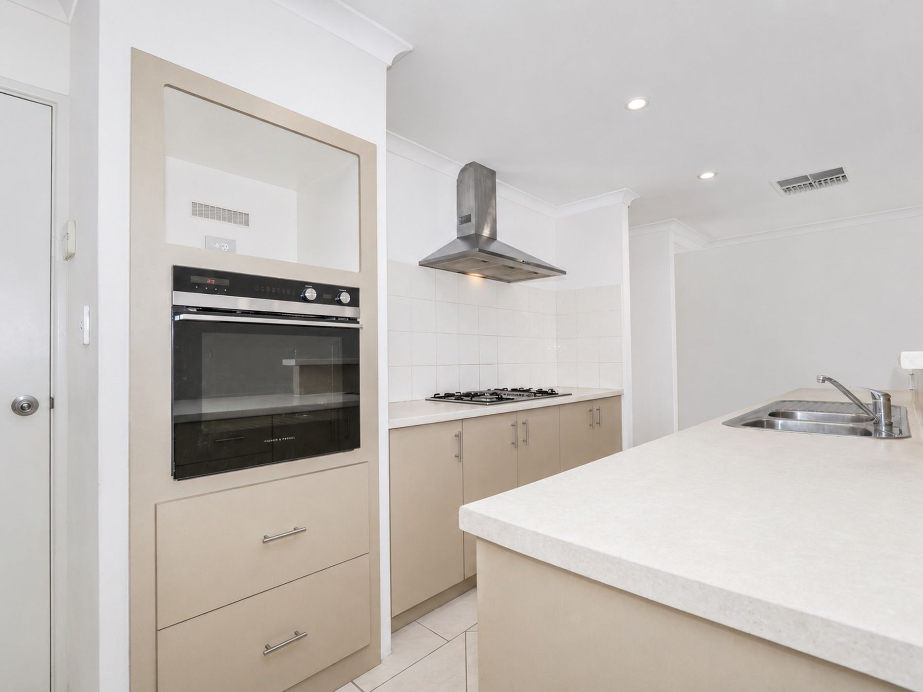 12 Randwick Bend, Harrisdale