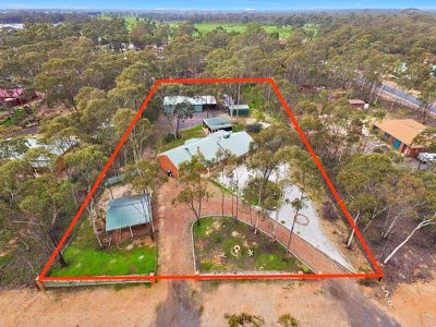 96 East Road, Huntly